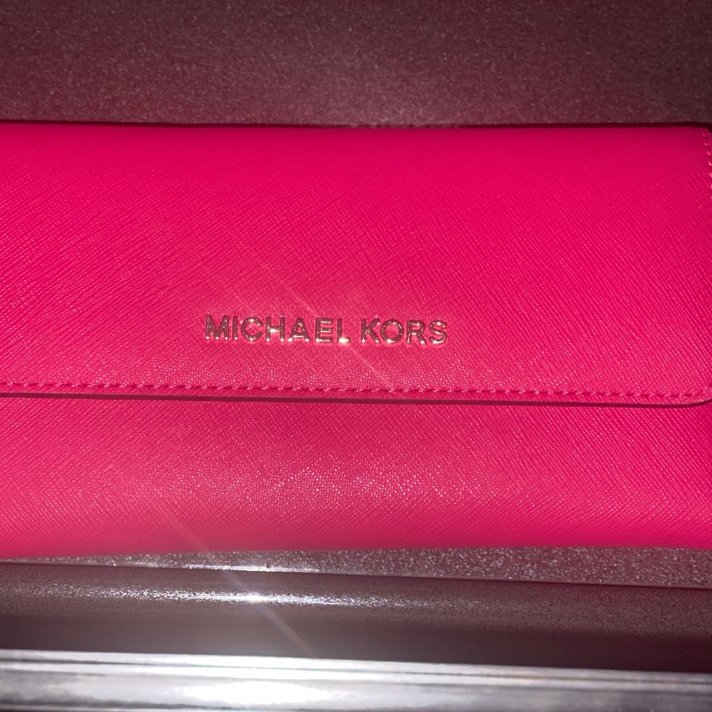 Brand New Pink Michael Kors Wallet